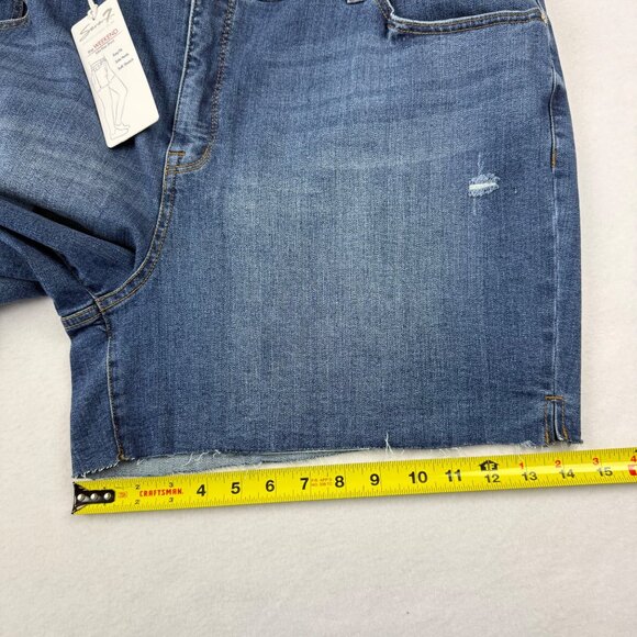 Seven7 Women's Weekend Easy Fit Stretch Blue Denim Shorts Plus 24W Raw Hem NWT - Picture 11 of 11